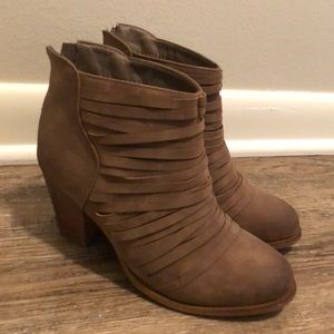 Pierre Dumas Booties